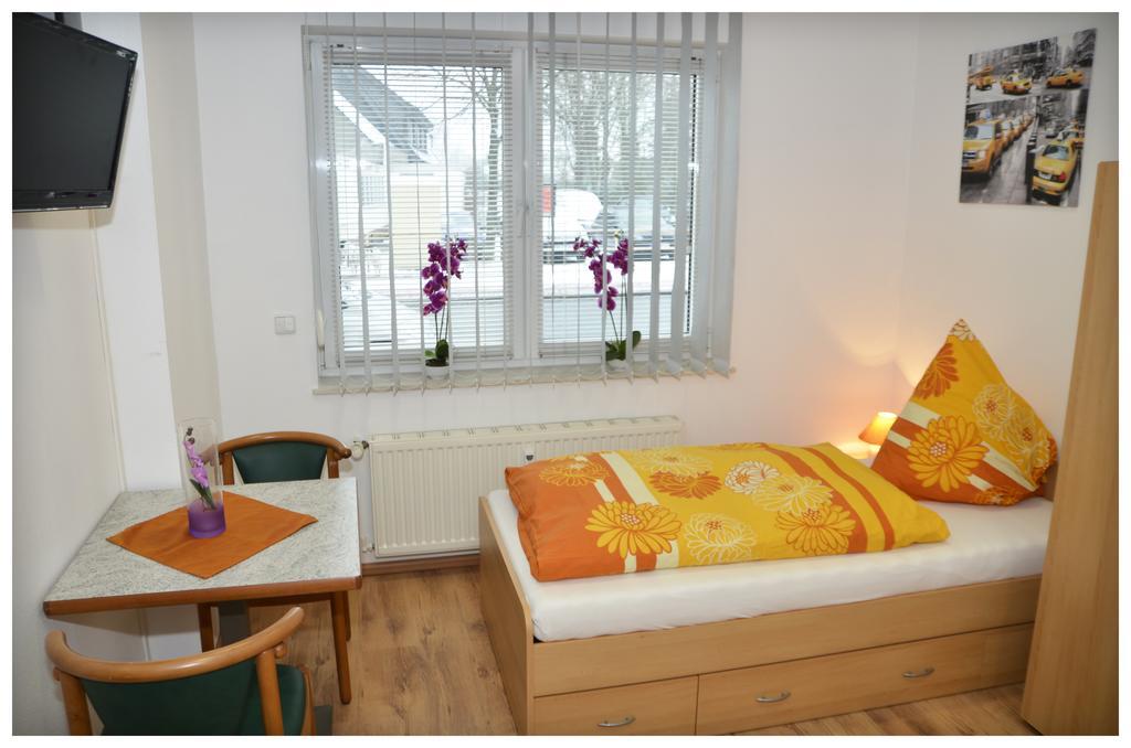 Gästehaus Buonanotte BRE Zimmer foto